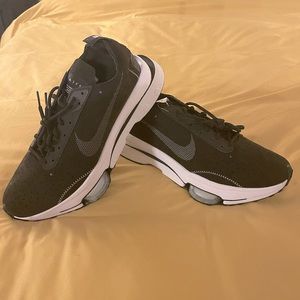 Mens size 12 Nike Air Zoom Type athletic shoes.